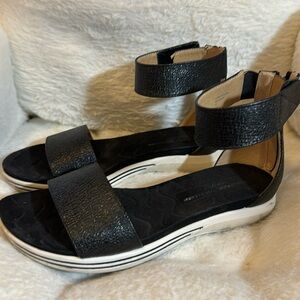 Adrienne Vittadini Sport Sandals Black size  8